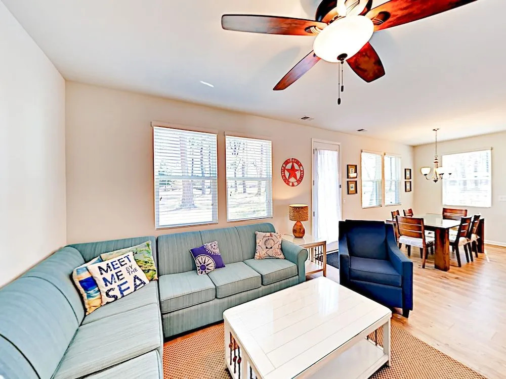 Cloisters - 4 Br Home