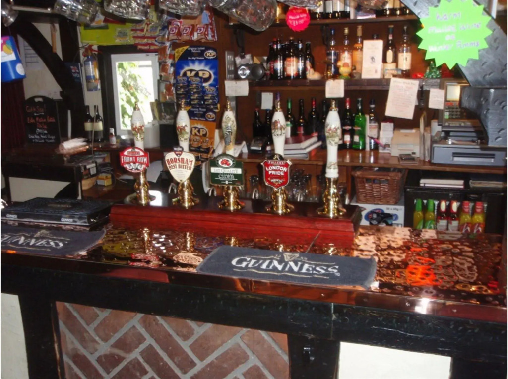 The Mucky Duck Inn