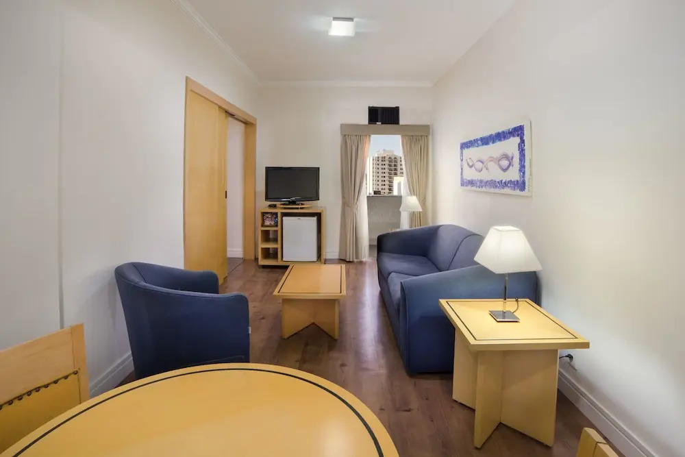 Cardum Hotel