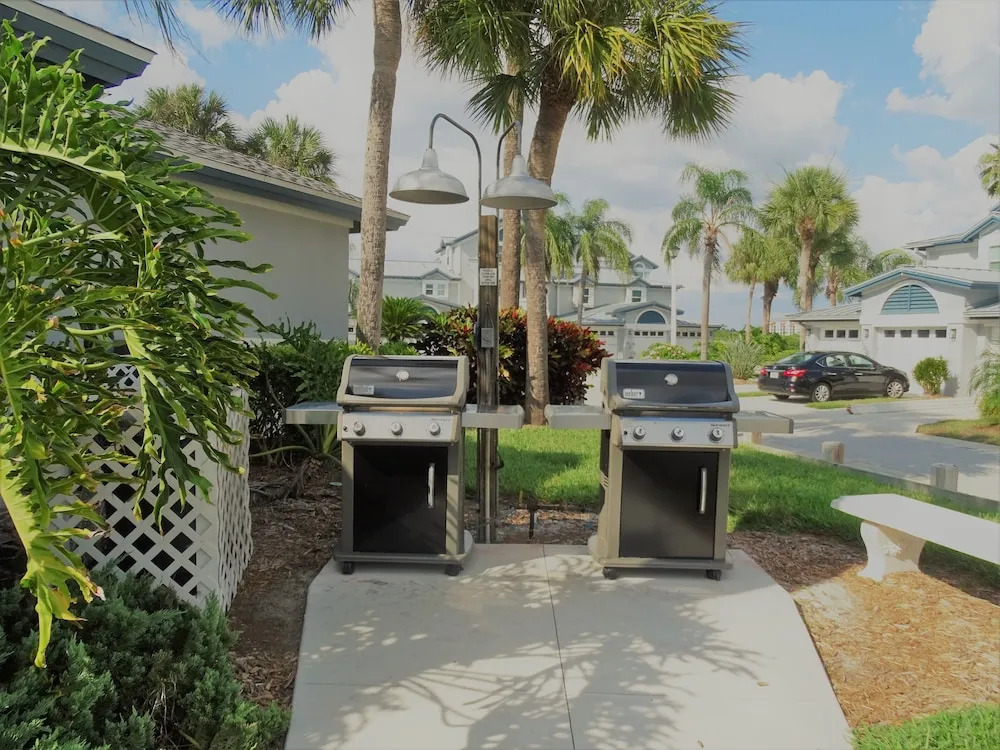 1328 Gulf and Bay Bayside - 2 Br Condo