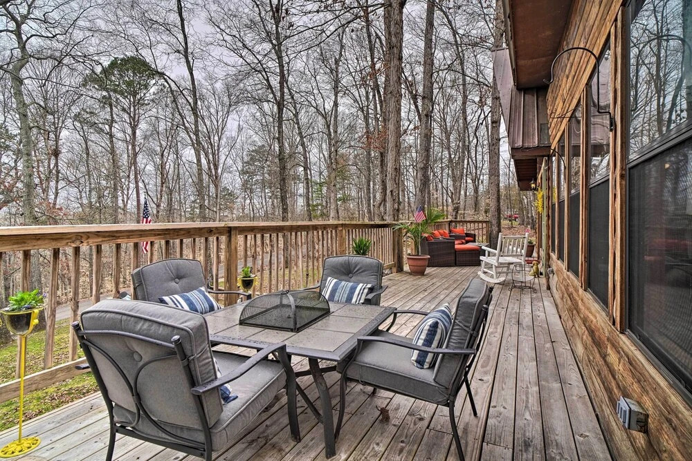 Douglas Lake Cabin w/ Mountain-view Deck & Grill