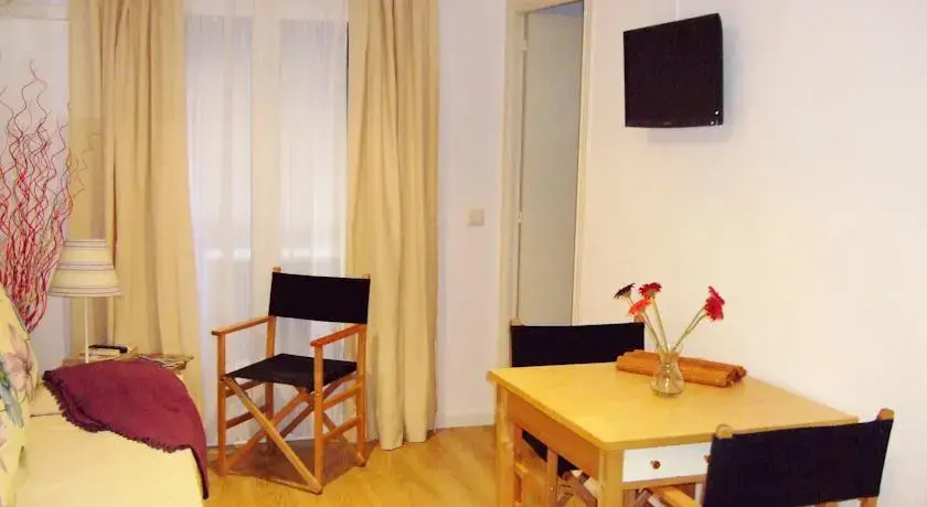 Ramblas Suites