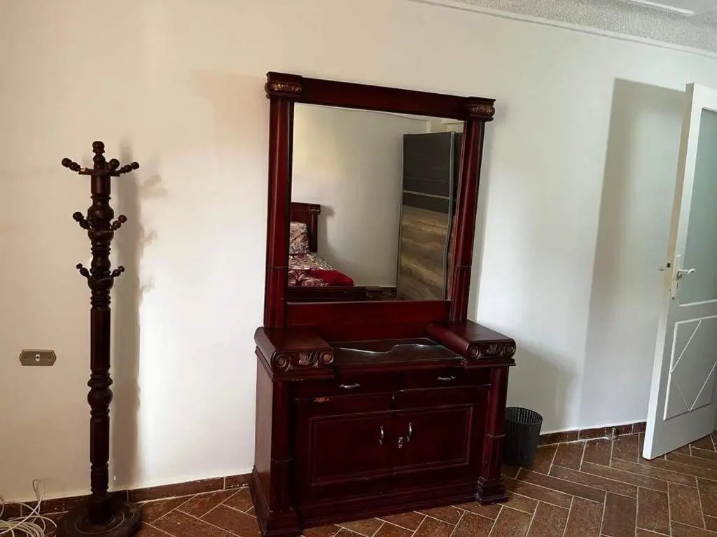 White Family Villa - Private Pool - AC - Very Big Garden - 5 bedrooms - 5- Min Walk to Beach