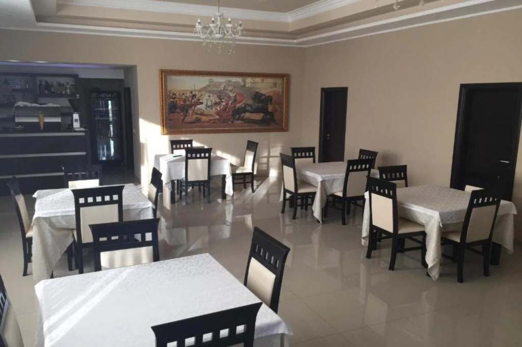 Haris Hotel & Suites