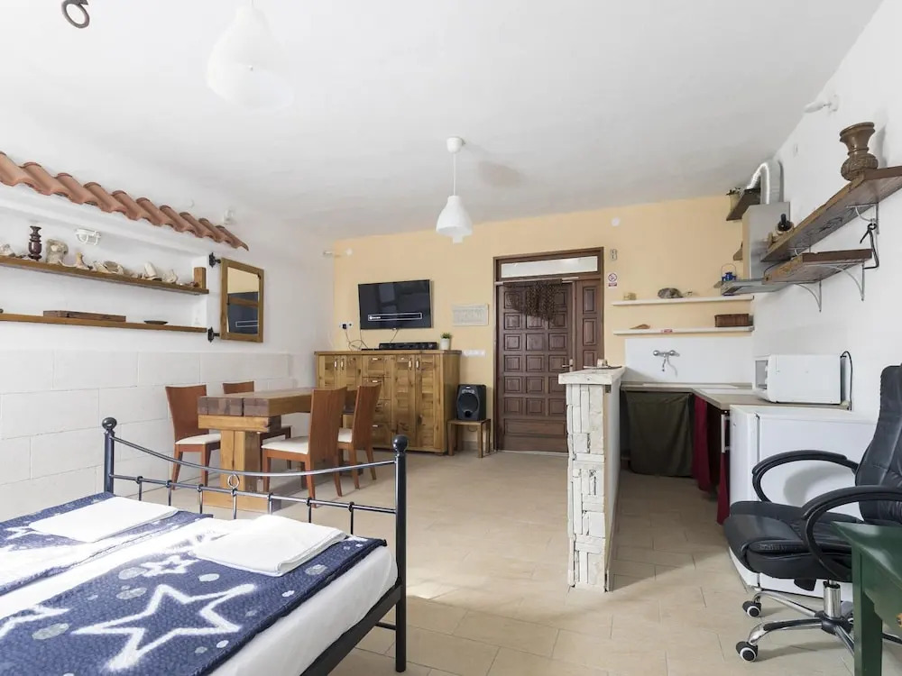 Apartment Vir