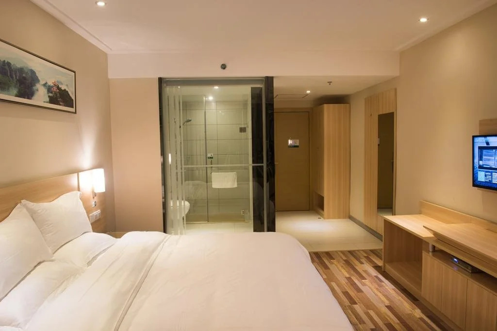 Huayi Hotel