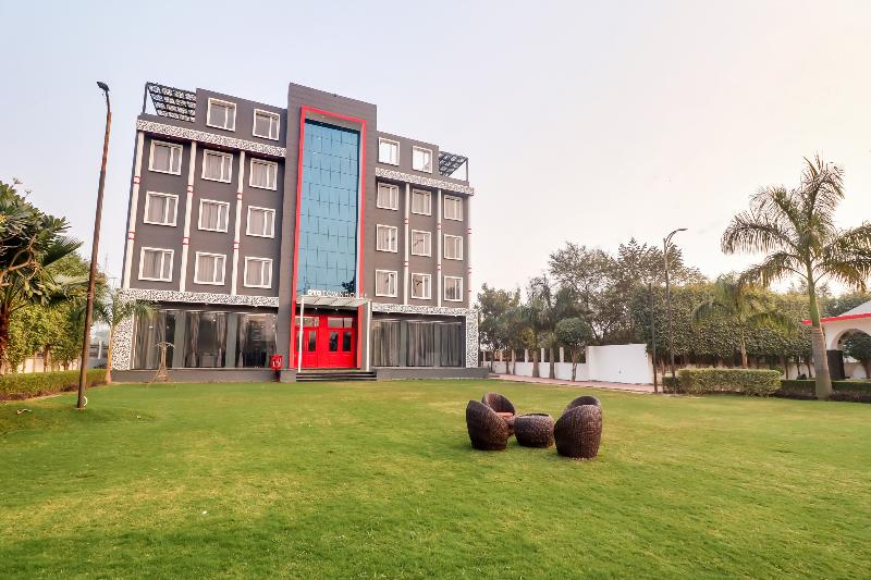 Super Townhouse Jashn