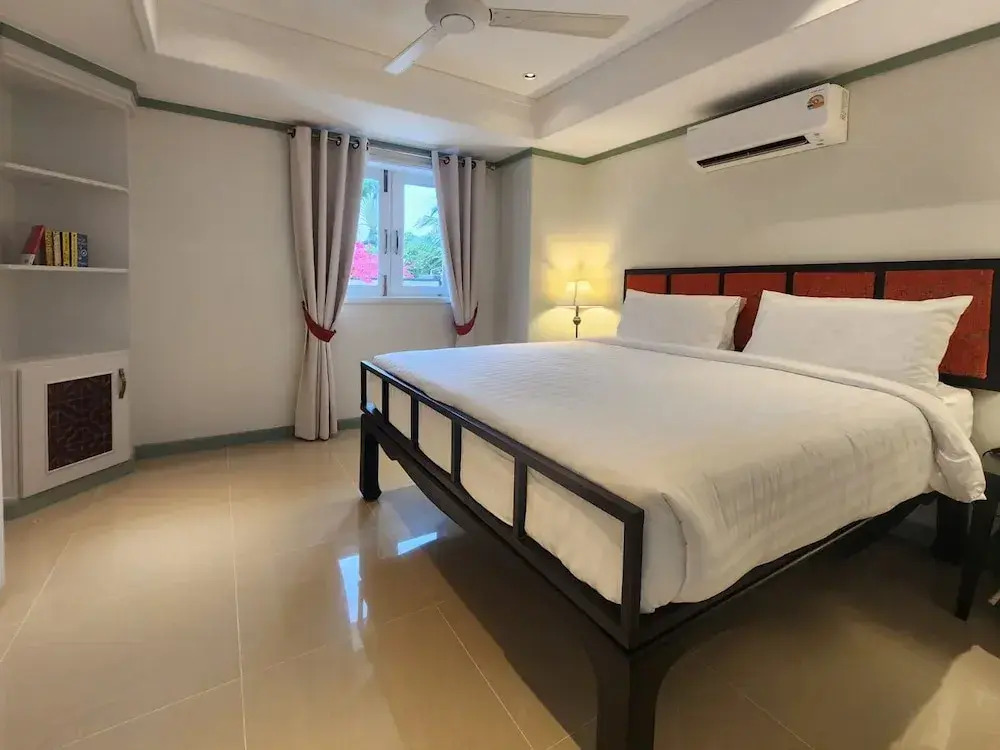 4 Bed Pool Villa Steps from the Beach - KBR34
