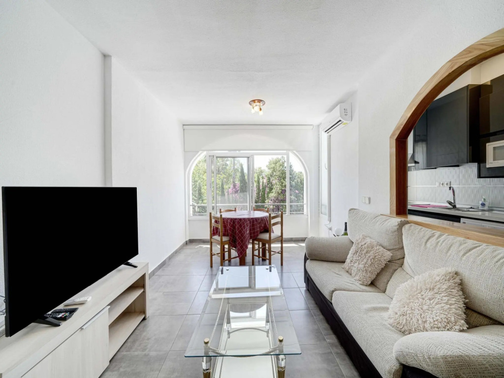 Snug holiday home in Villamartin with garden