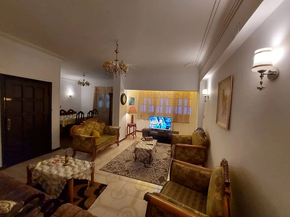 Salem Apartment
