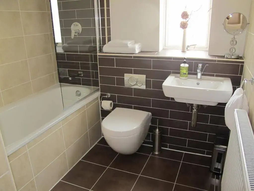Churchill Two Bedroom Apartments with Free Parking and The Minster view