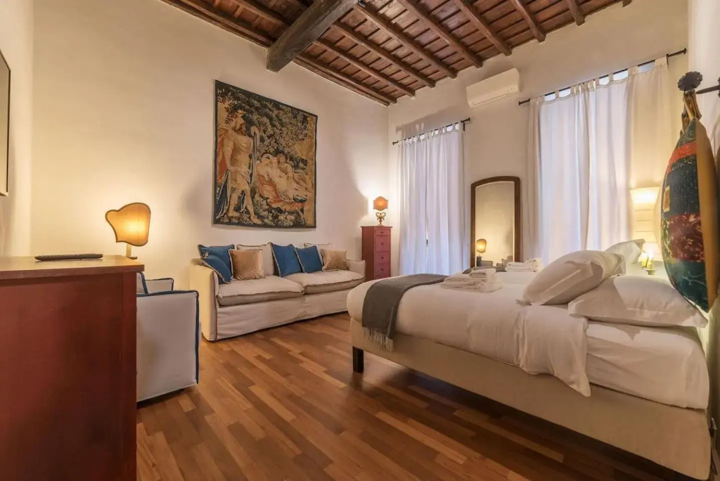 Unique Opportunity To Live in a Renaissance Palace - Ac/Wi-Fi