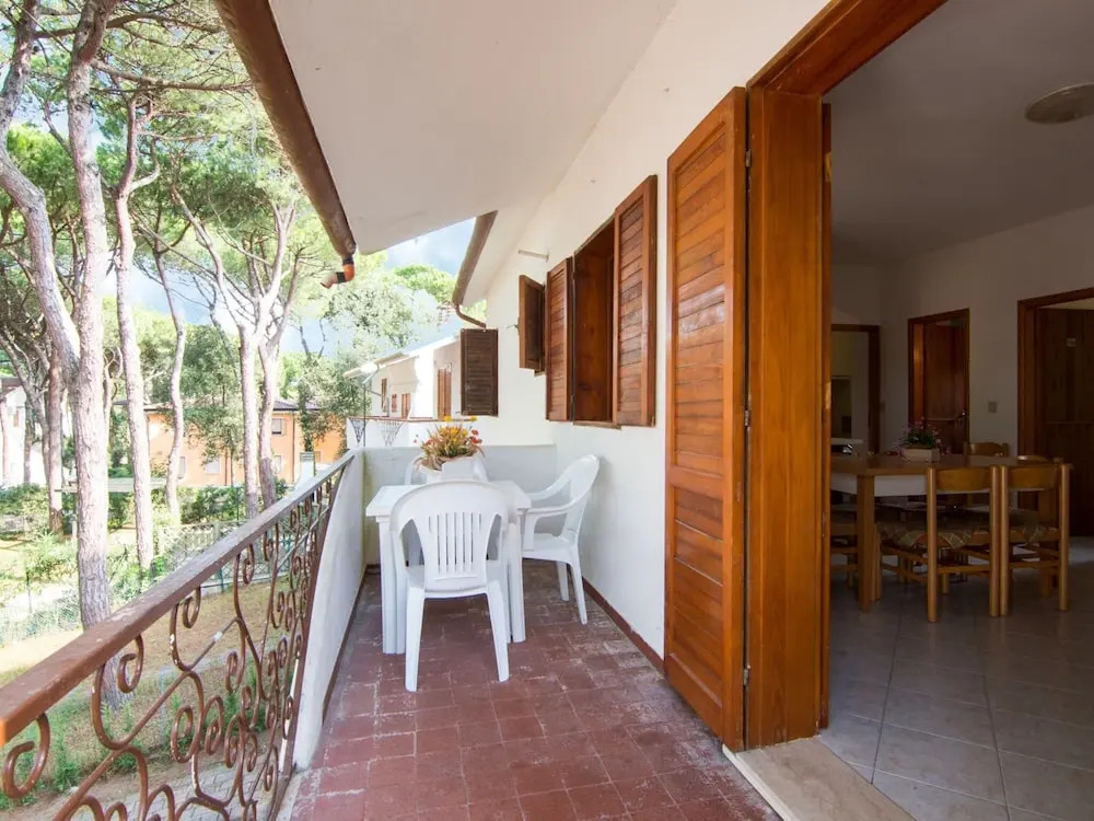 Expansive Apartment in Rosolina Mare near Beach