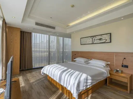Midor Hotel (Honggutan Wanda Plaza)