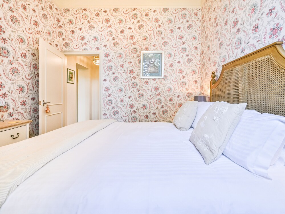 Muntham Deluxe Apartment 2