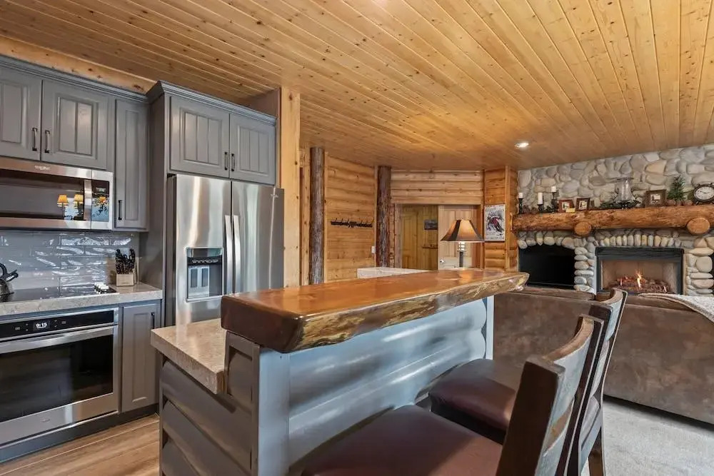 Black Bear Lodge BBL-351 by KBM