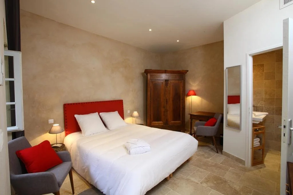 Le Castel Pierre - 7ch&7sdb avec clim, piscine XL, ping-pong, salle fitness et sauna pour 15 personnes