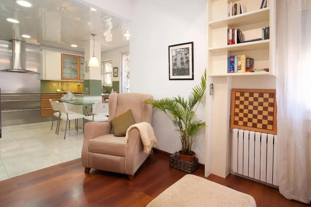 Akira Flats Sant Pau apartments