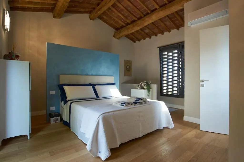 Villa Vestra in Vinci holiday home