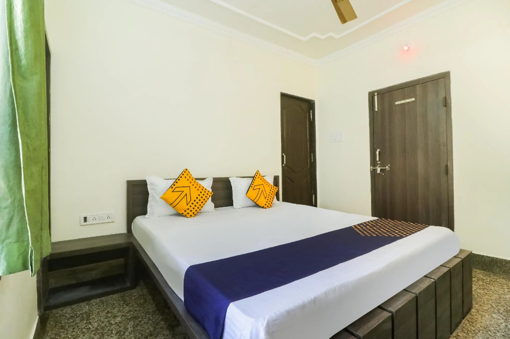 OYO Flagship 60366 Hotel Bilasini