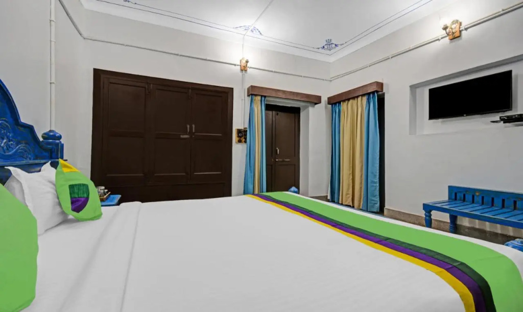 Treebo The Regal House, Near Fateh Sagar Lake