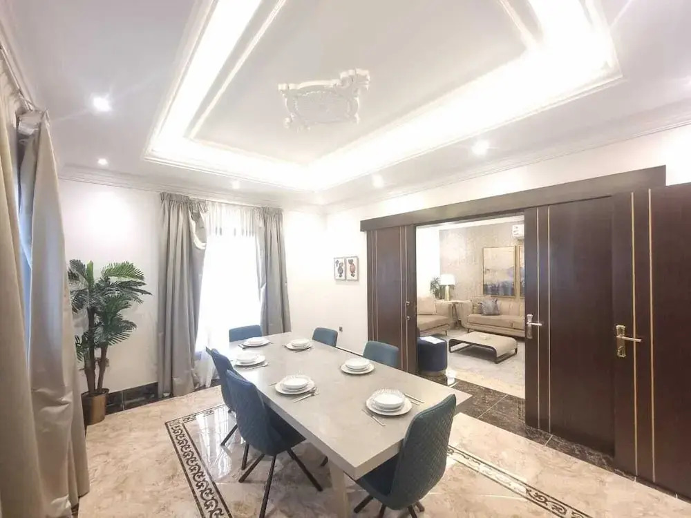 HOMETEL KHOZAMa
