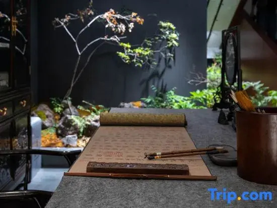 Millennium City Park West Garden No. 3 Homestay (Wansui Mountain Wuxia City)