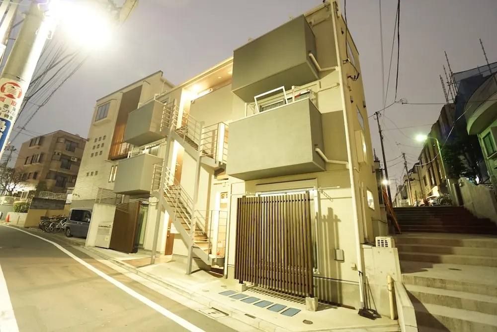 Minami Outsuka Mark's apartment