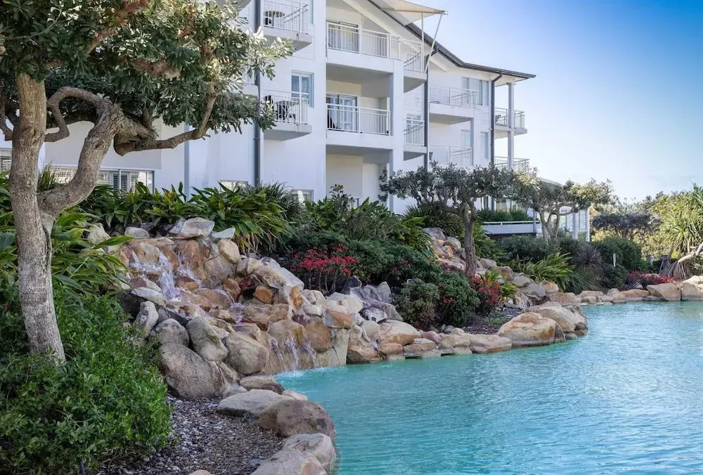 The Pool Resort Kingscliff - 2B Dual Key (6216/17) - Holiday Management Co.