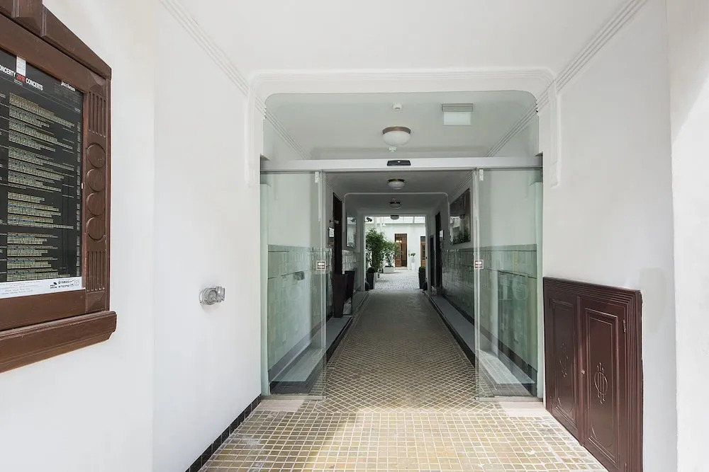 oompH Koszyki Luxurious Apartments