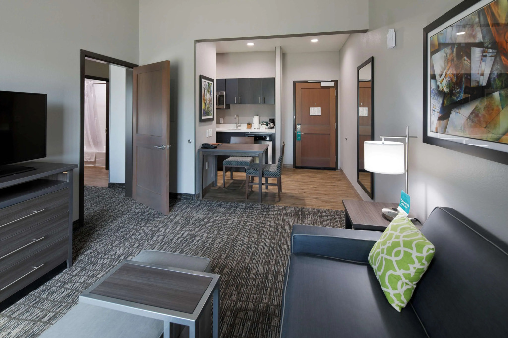 Homewood Suites By Hilton Topeka