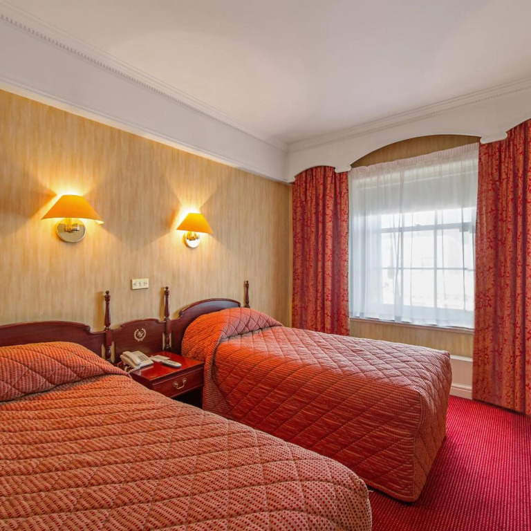 Wynns Hotel