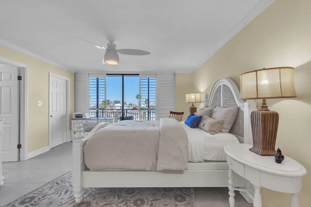 Mansions By The Sea 306a - Premier