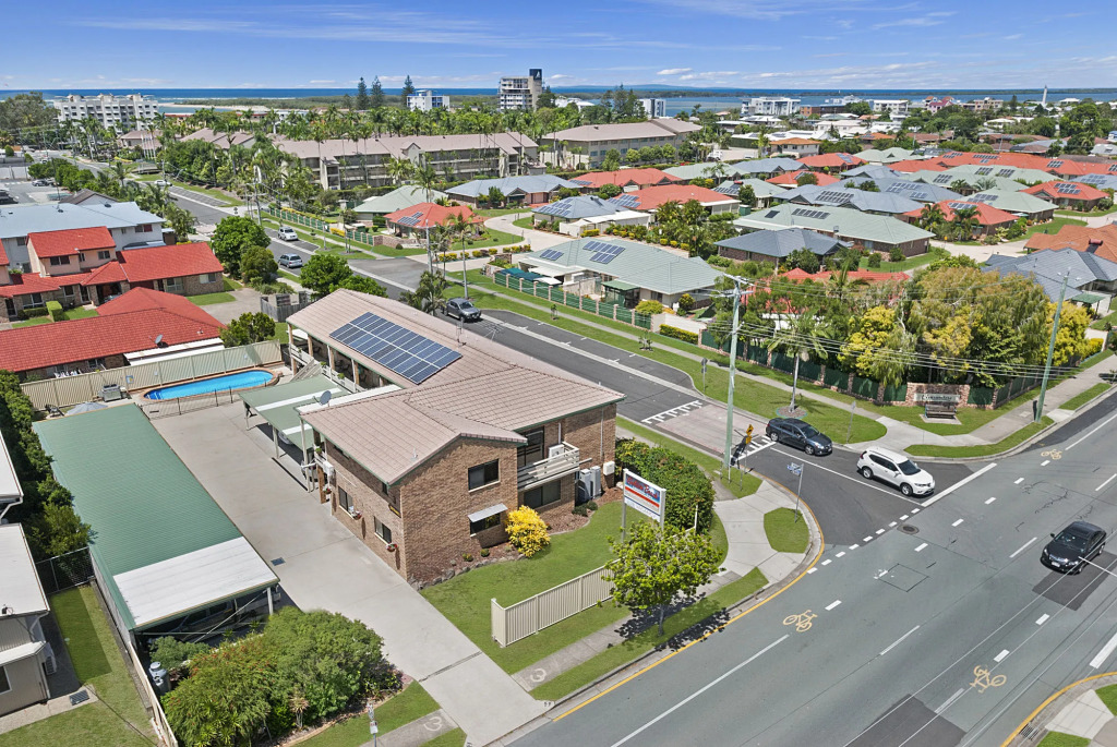 Golden Beach Motor Inn, Caloundra