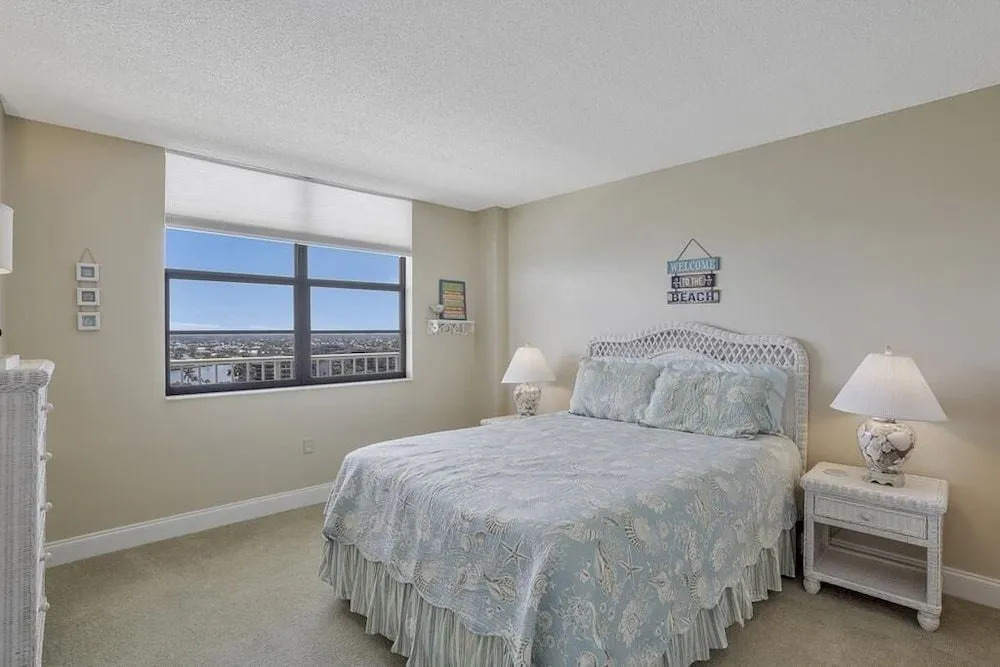 Seaview Condo #24950
