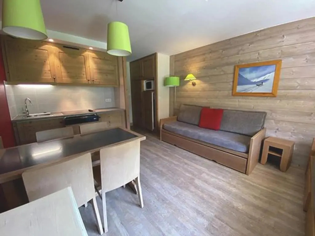 Appartement La Tania, 2 pièces, 5 personnes - FR-1-513-78