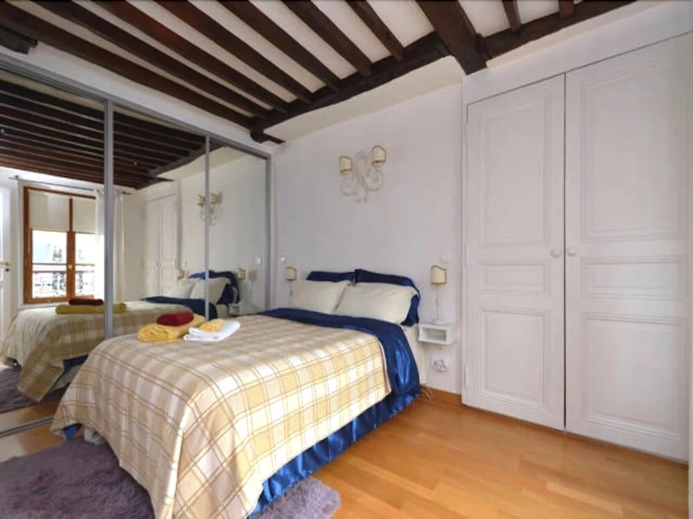 Designer Stay - Bastille Terrace