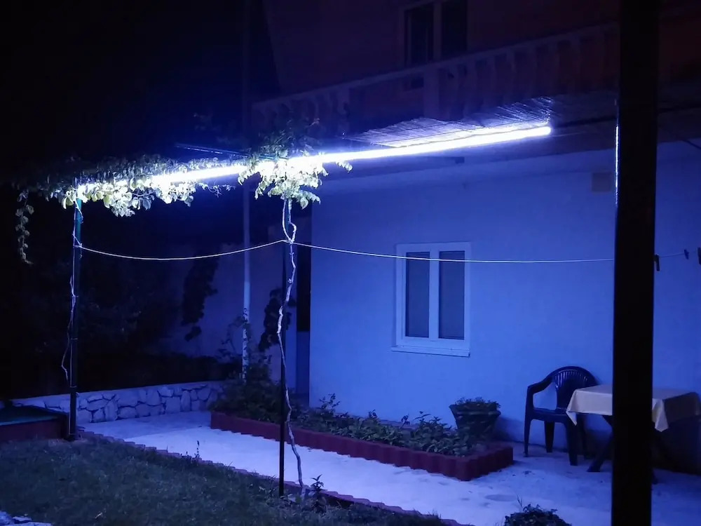 Scenic Apartment in Dalmatia With Lovely Garden