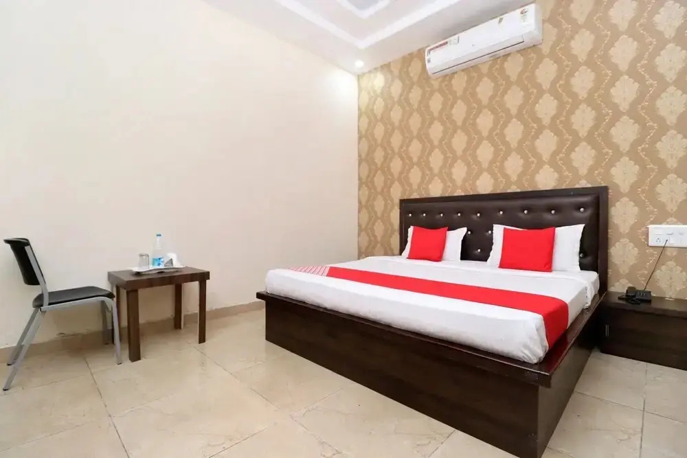 Samrat Regency By OYO Rooms