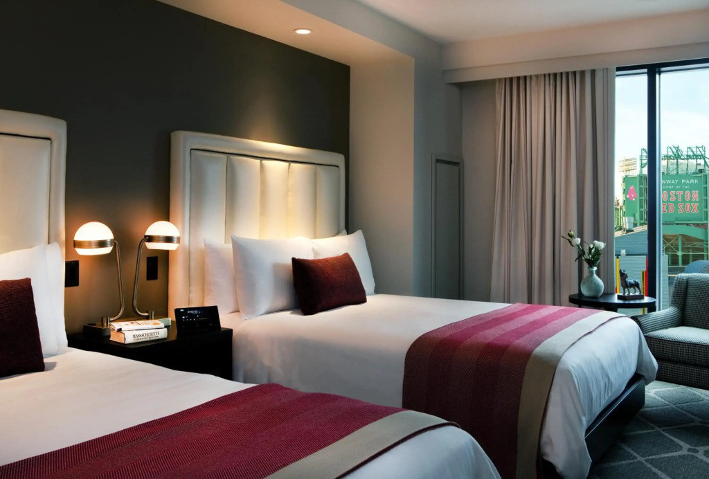 Hotel Commonwealth