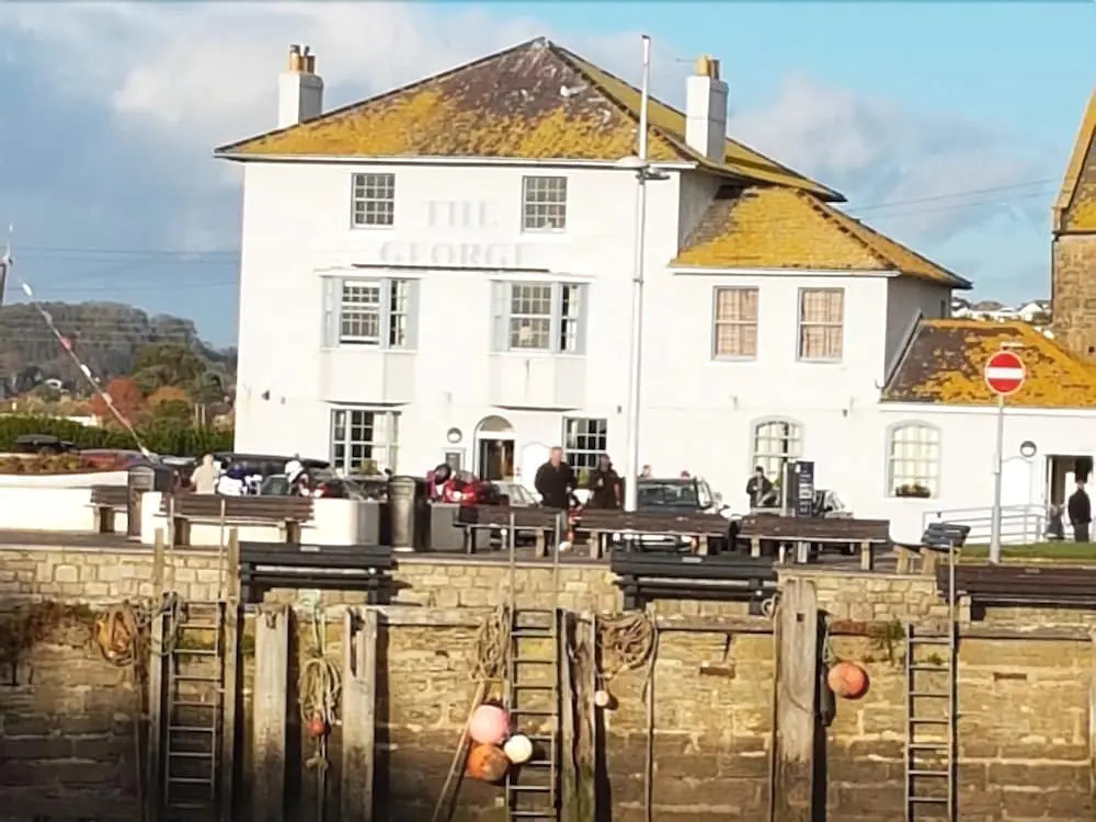 The George Inn