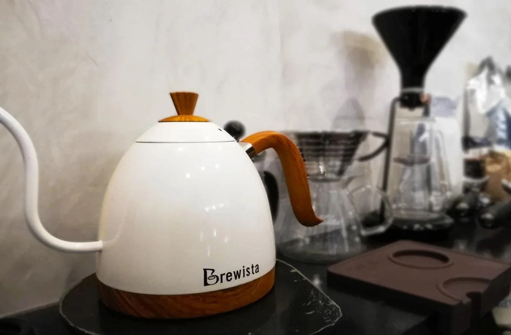 The Cavern Pod Hotel & Specialty Café - Hostel