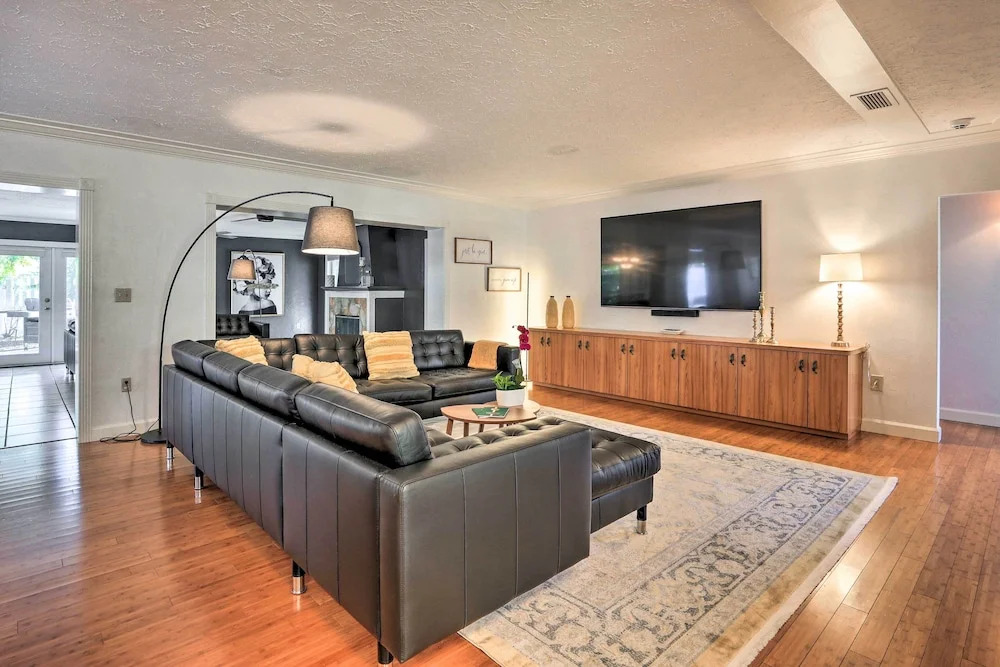 Sarasota Vacation Rental w/ Pool & Game Room