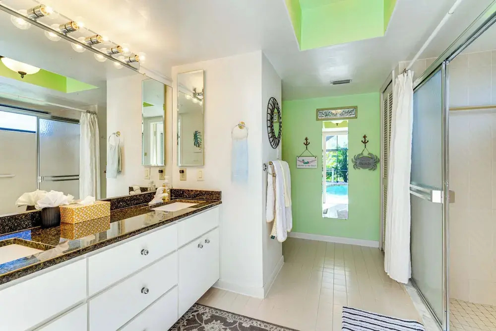 Canal-front Escape w/ Dock & Pool in Cape Coral