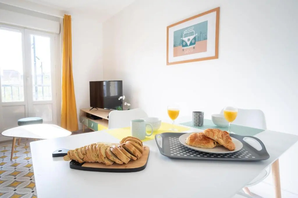 Danton Renaissance - F2 Renove - Tout Equipe