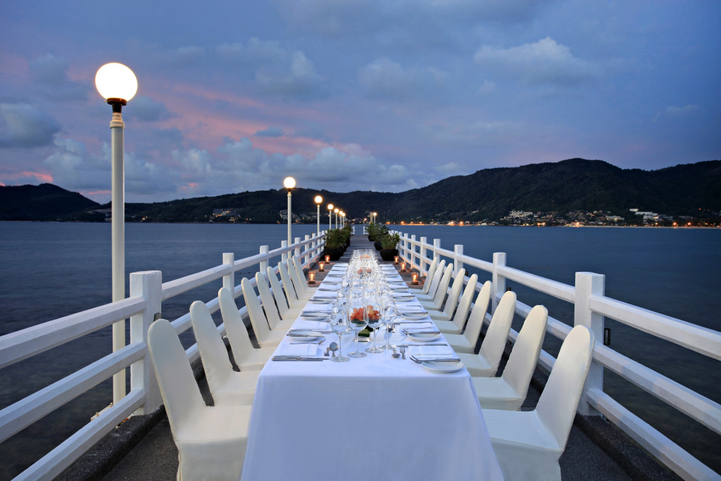 Курортный отель Amari Phuket