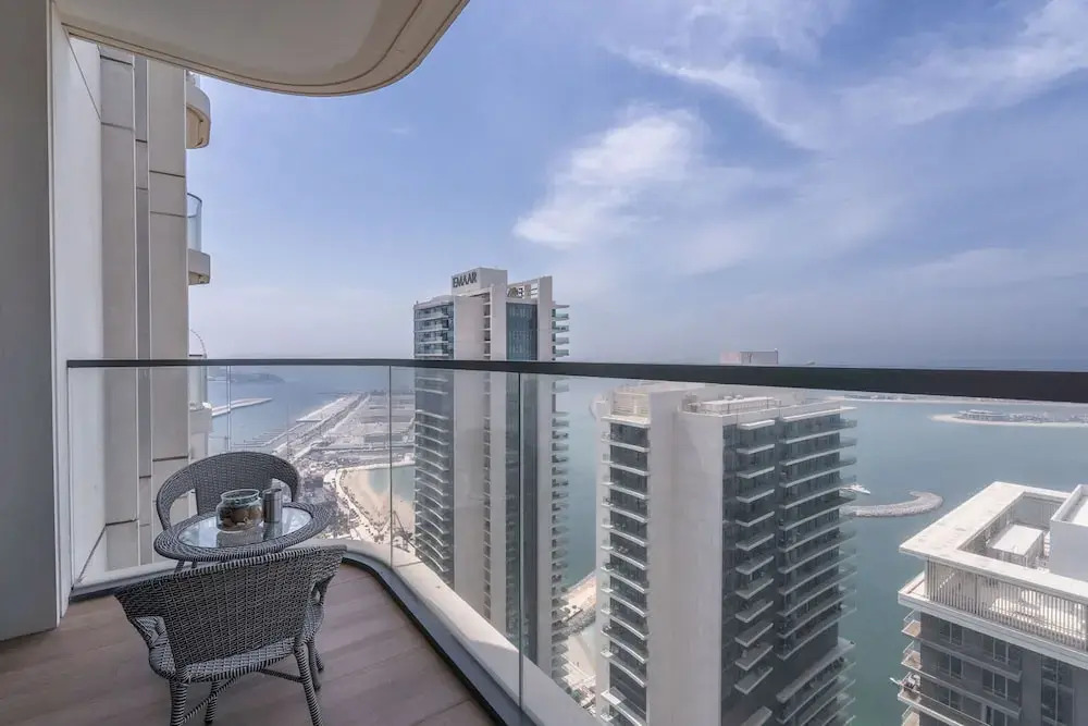 1 Bedroom in Marina Vista With Full Palm Views