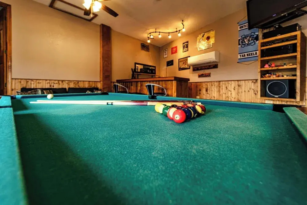 Redbud Retreat Amenity-filled Waterfront Home!