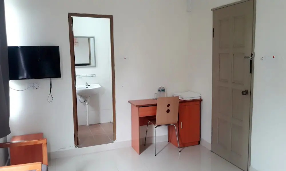 Hotel O Night Queen salak Tinggi