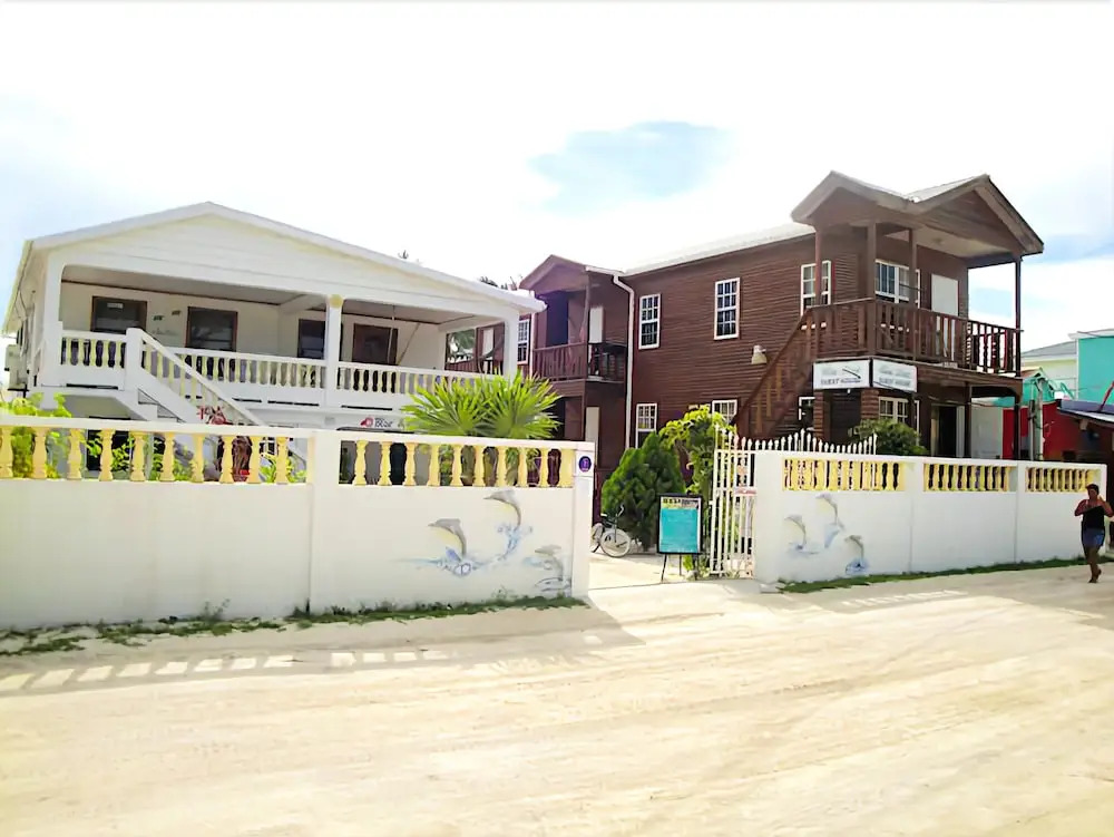 Blue Wave Guest House